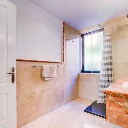 Apartment 110-charming Apartment, Sea View, Pool, Calahonda *