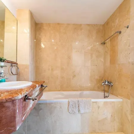 110-charming Apartment, Sea View, Pool, Calahonda